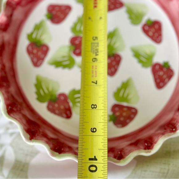 Vintage Strawberry Cottagecore Kitchen Ceramic Bakeware Pie Dish - Picture 5 of 5